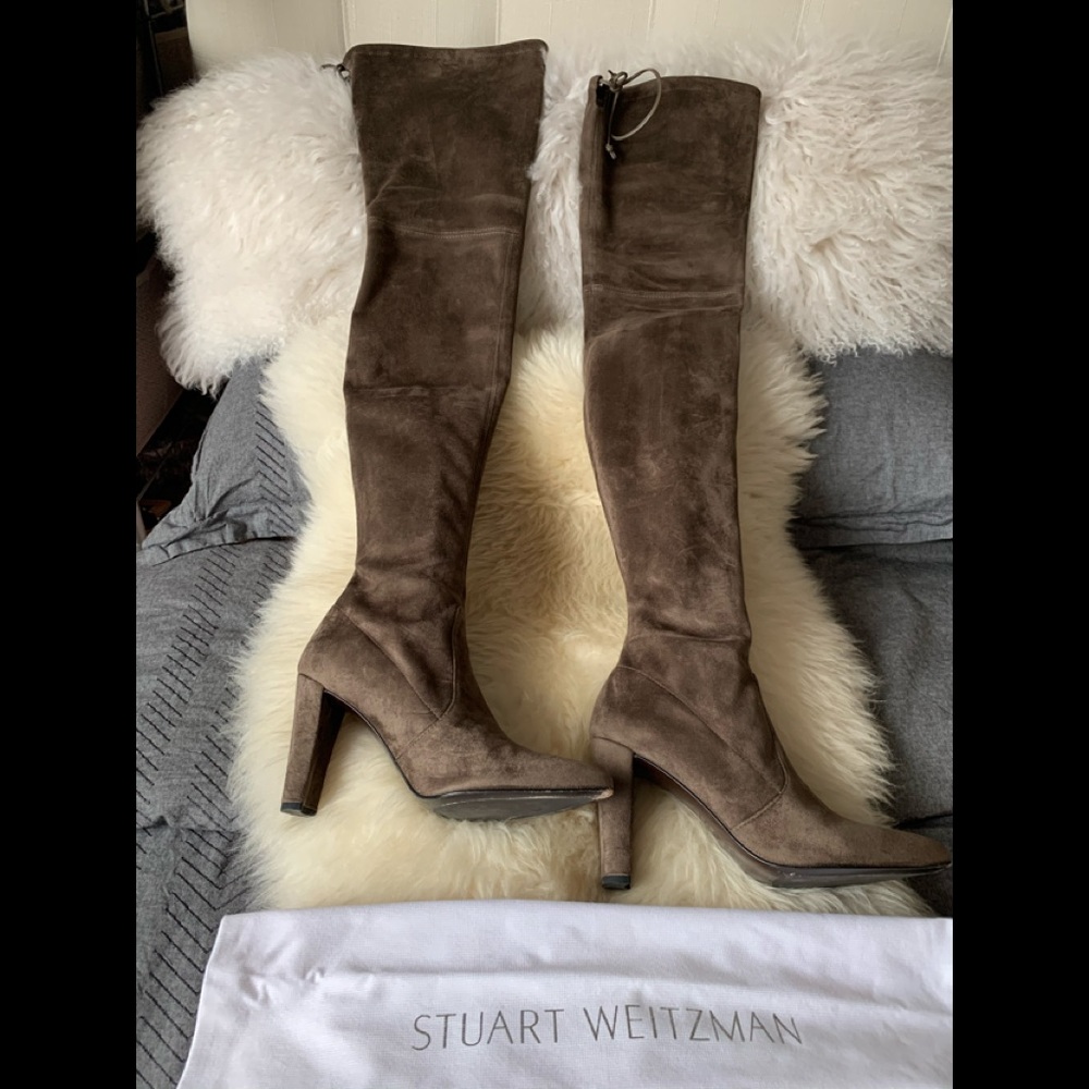 🔥🔥Stuart Weitznan Over The Knee Boot🔥🔥